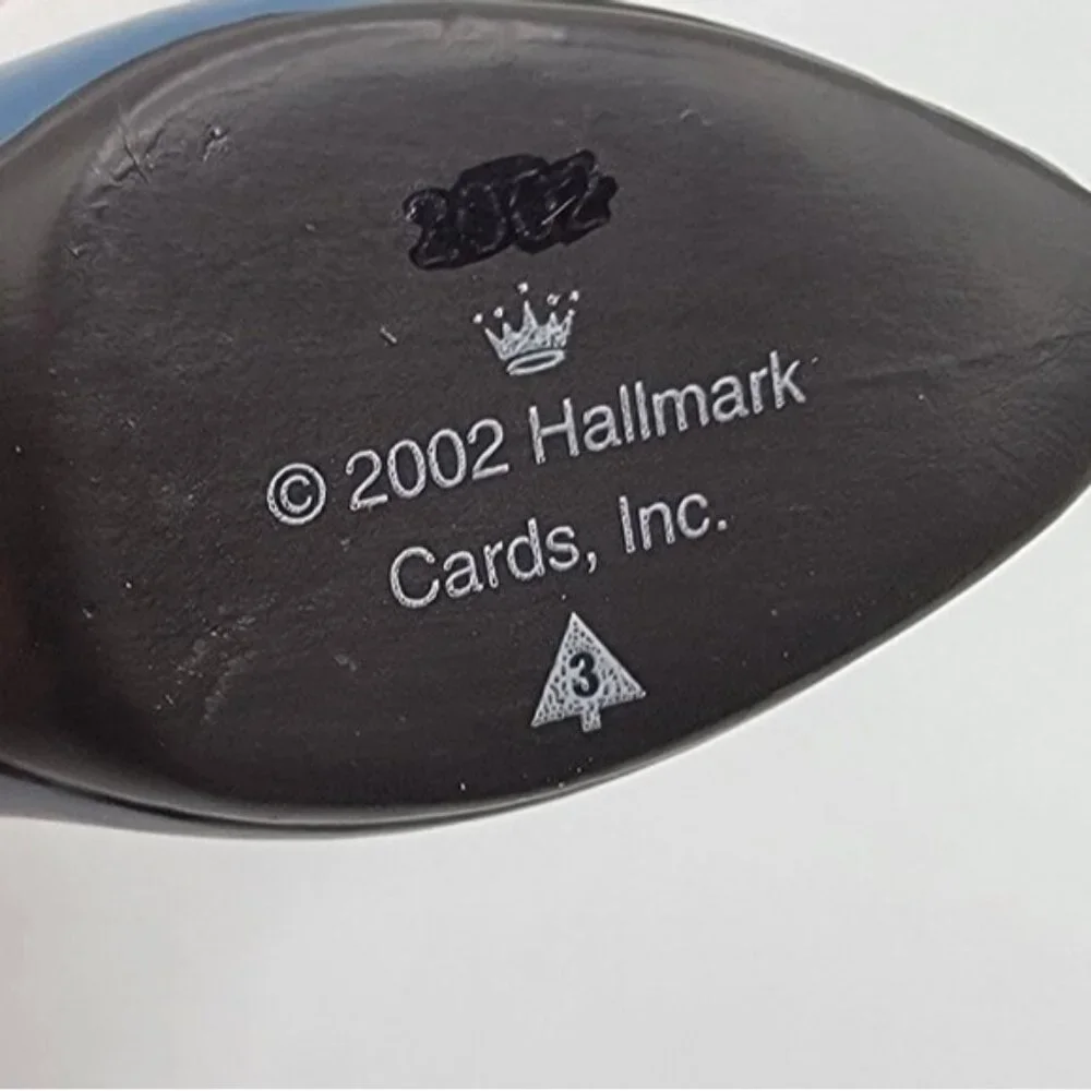 Hallmark 2002 Mouse in a Shoe Trinket Box Christmas Ornament‎